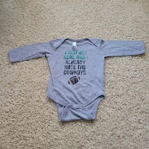 Rabbit Skins 6 Months Philadelphia Eagles Football Baby Bodysuit
